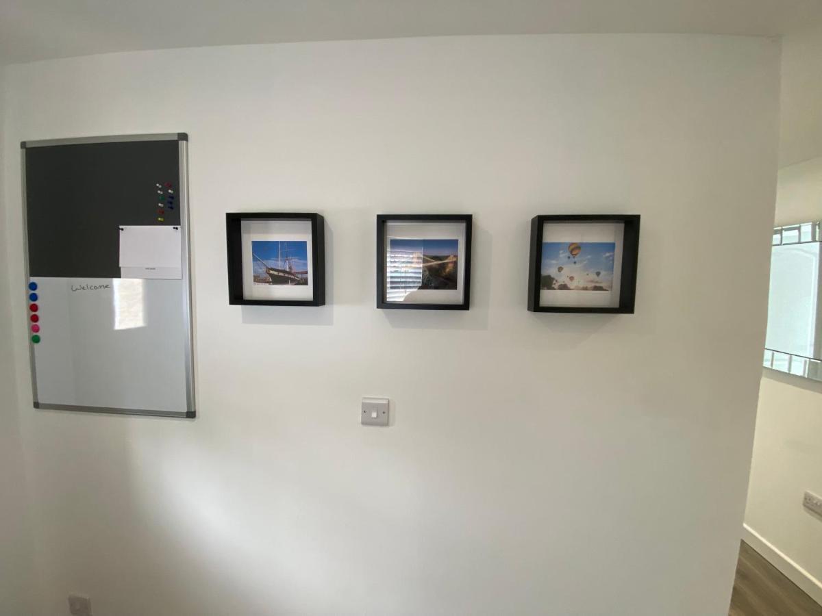 Modern 2 Bedroom Apartment, With Car Parking. Bitton Bagian luar foto